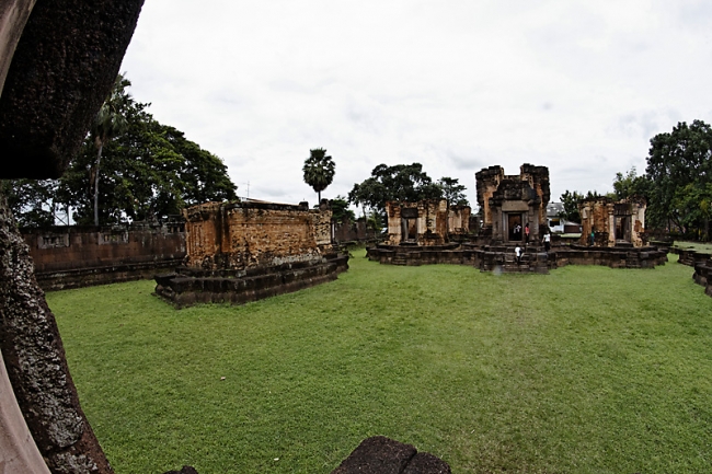 Prasat Sa Kamphaeng Yai-077